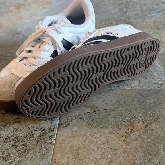 adidas Women’s White Sneakers with Black Stripes and Brown Sole - Picture 3 of 3